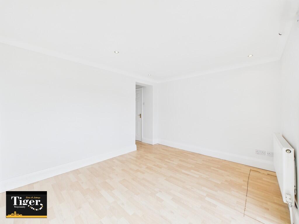 CAM03440G0-PR0398...