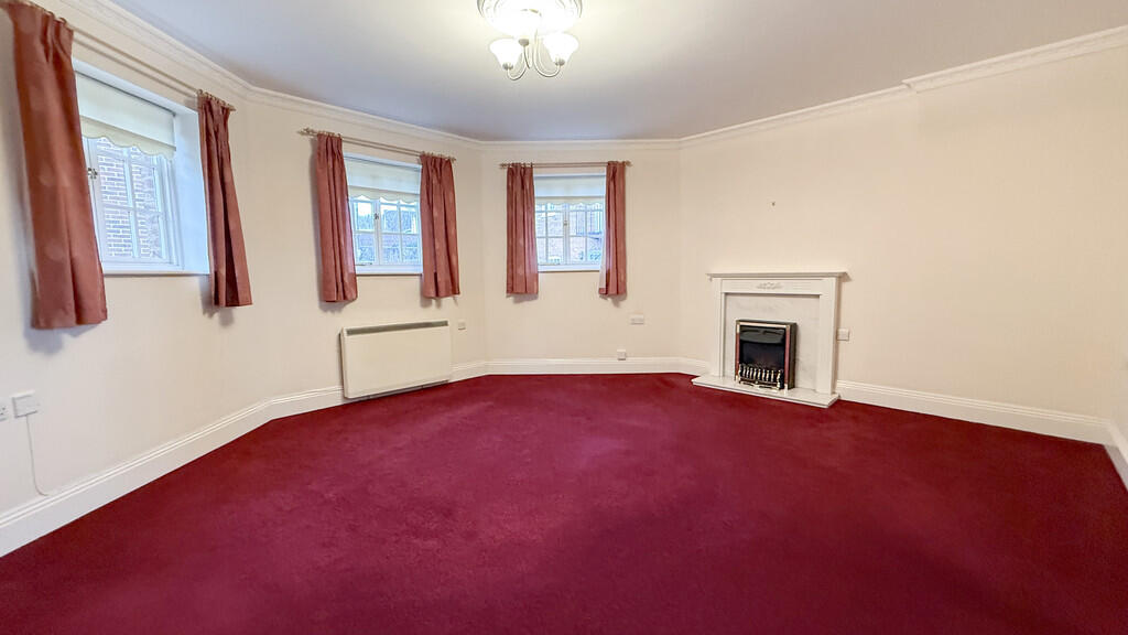 Lounge/dining roo...