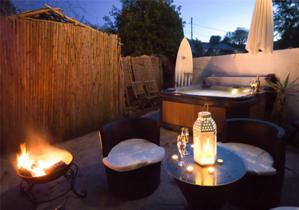'Star Gazey' Patio