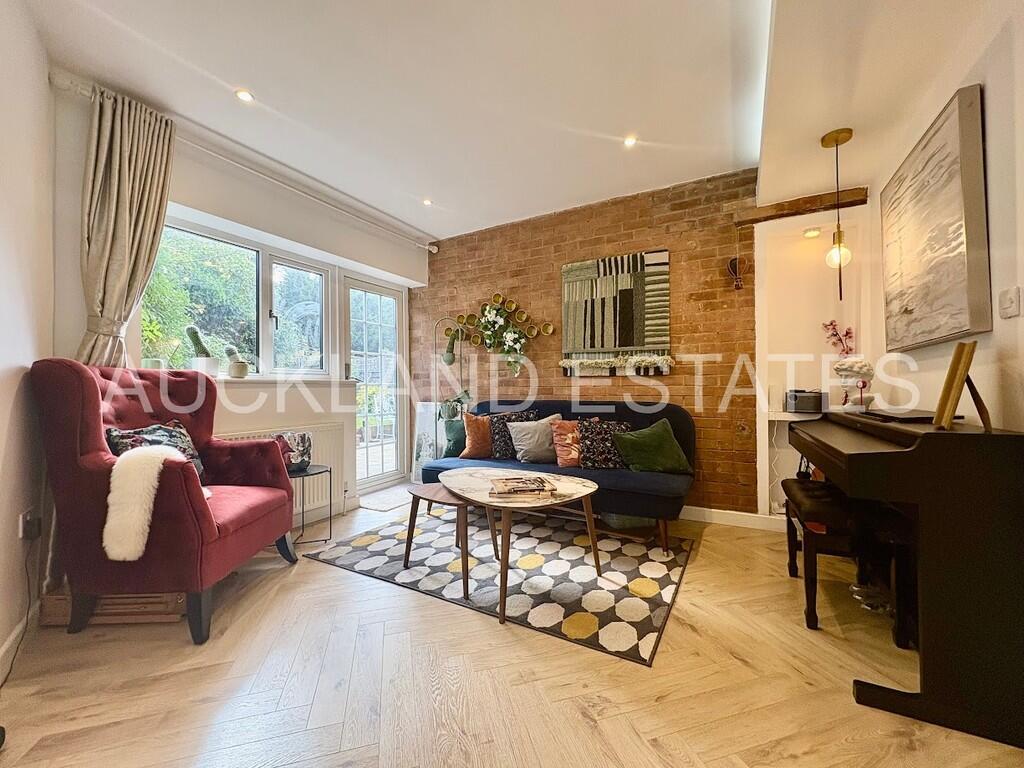 IMG_7284-17576849...