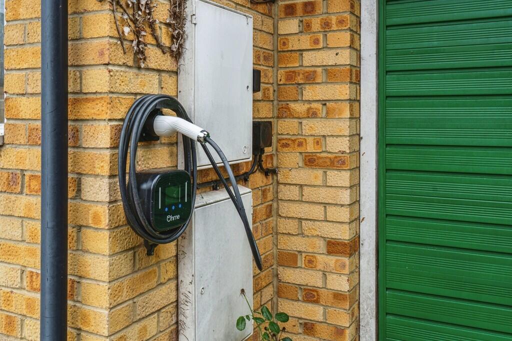 gu228eh-fa-dsc051...