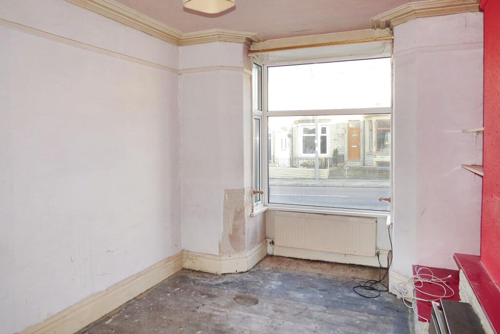 213 Brunshaw Road, Burnley, Lancashire, BB10 4DL