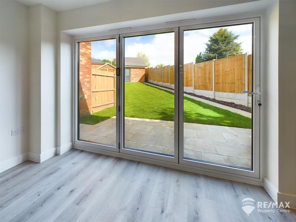 Bi-Folding Doors.jpg