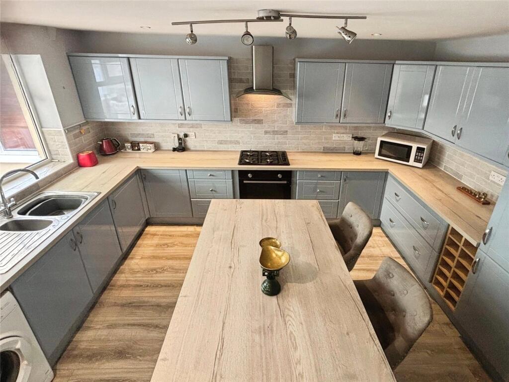 Modern Kitchen