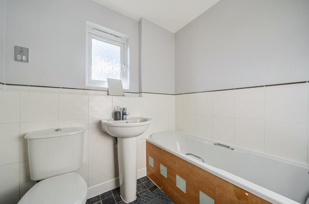 1364152-9-69009ea...