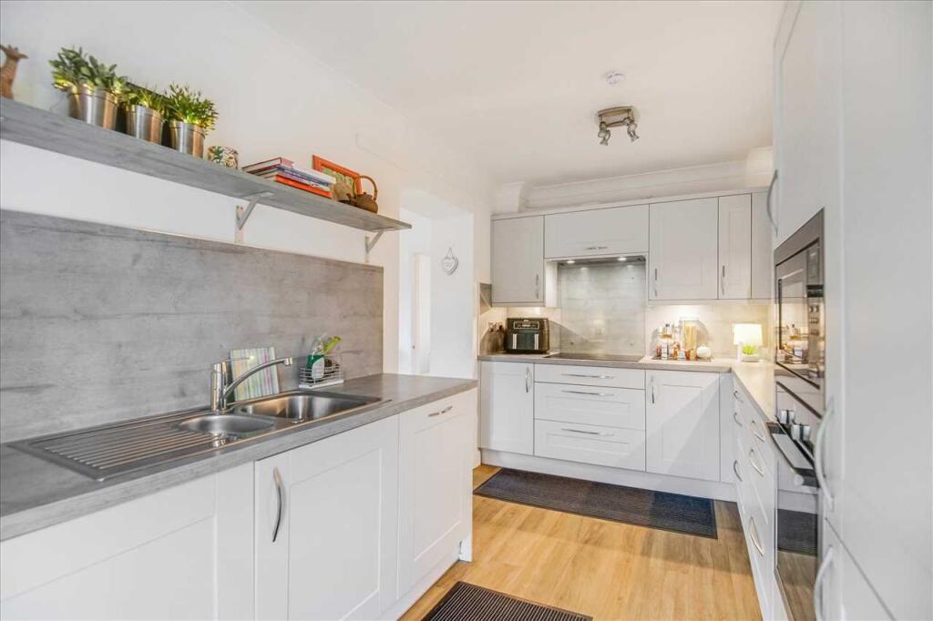Kitchen (2)
