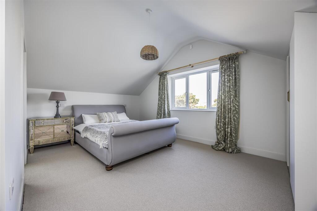 45 East Bracklesham Drive, Bracklesham Bay-Portico