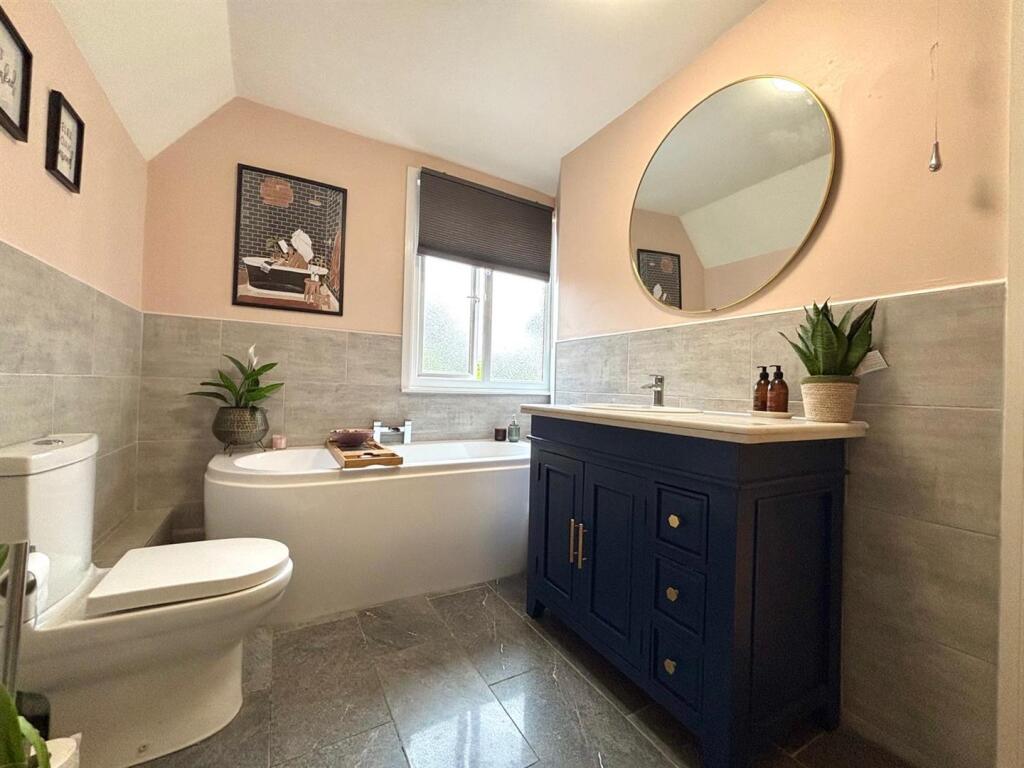 WhatsApp Image 2025-08-04 at 13.50.06_08e24c3e.jpg