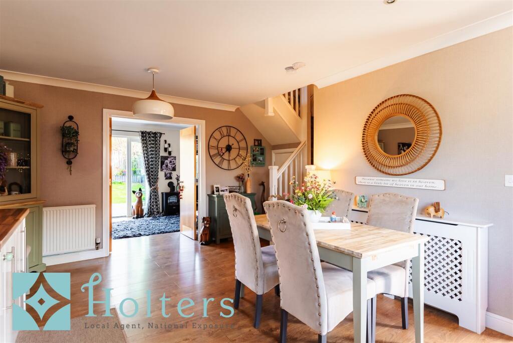 10 Camddwr Rise, Llandrindod Wells-03.jpg