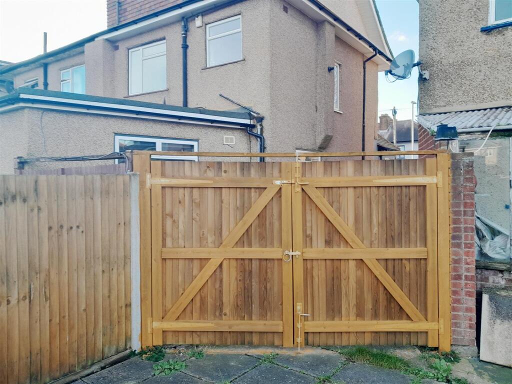 new gates.jpg