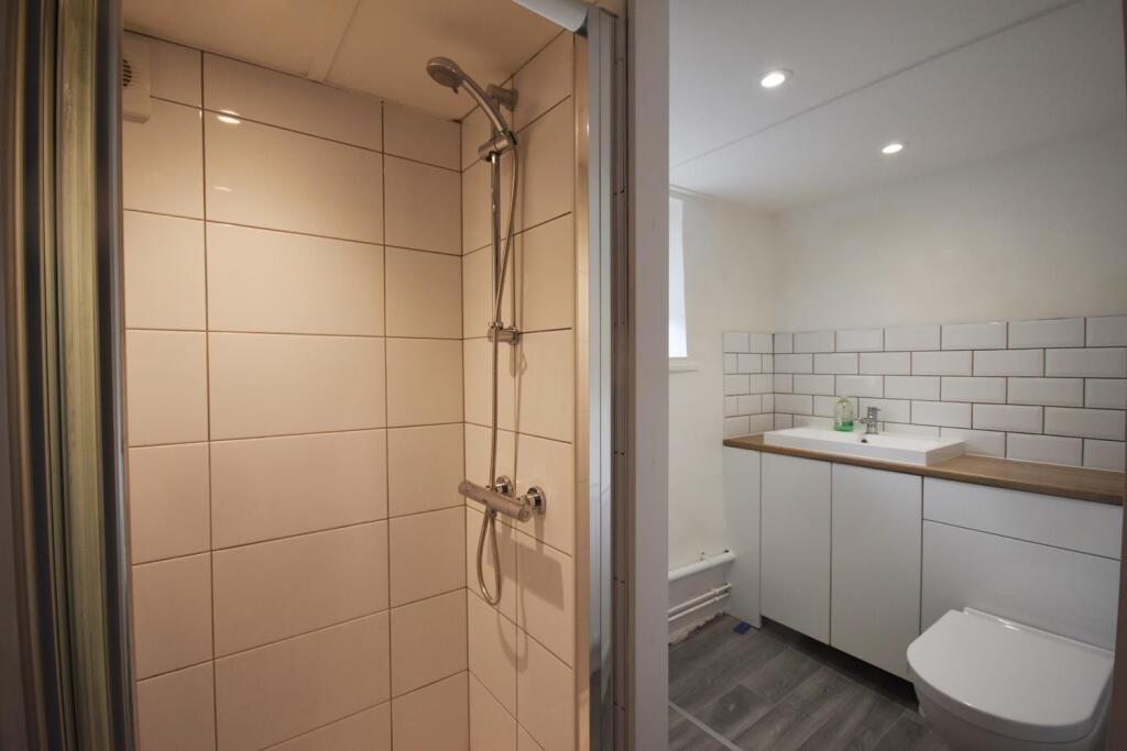 Shower &amp; Utility