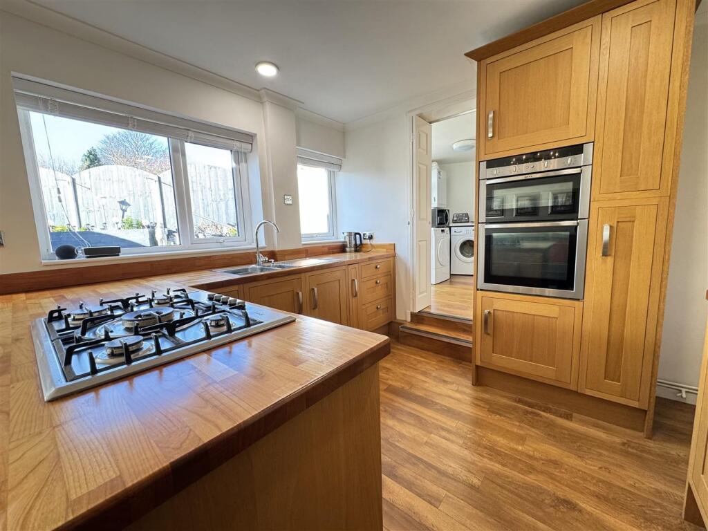 IMG_4703 (Large).JPG