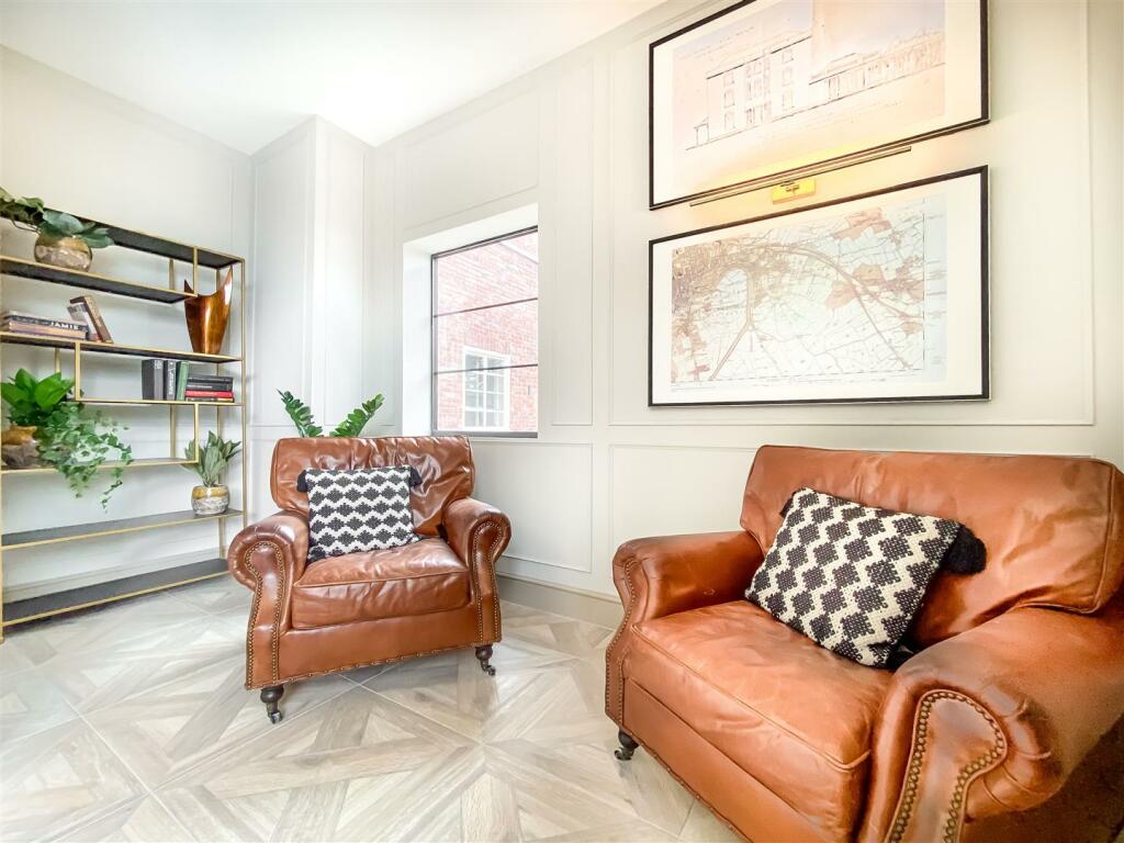 Apartment 8H-05.jpg