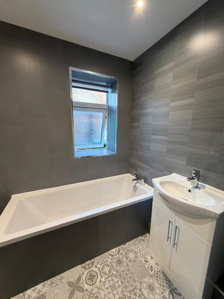 WhatsApp Image 2025-11-21 at 10.38.22 (4)