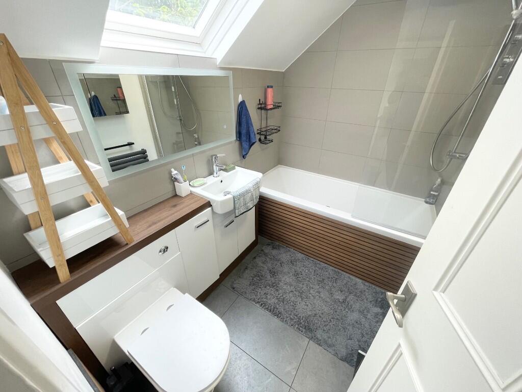 Family bathroom 