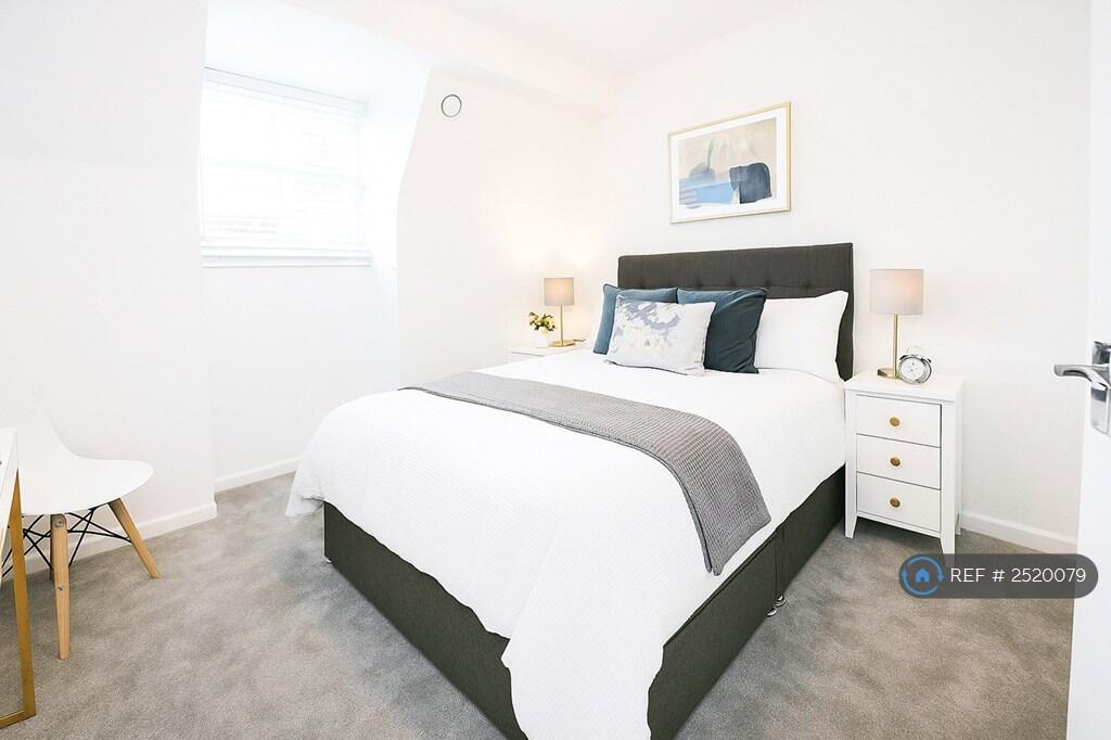 Bedroom (Staged)
