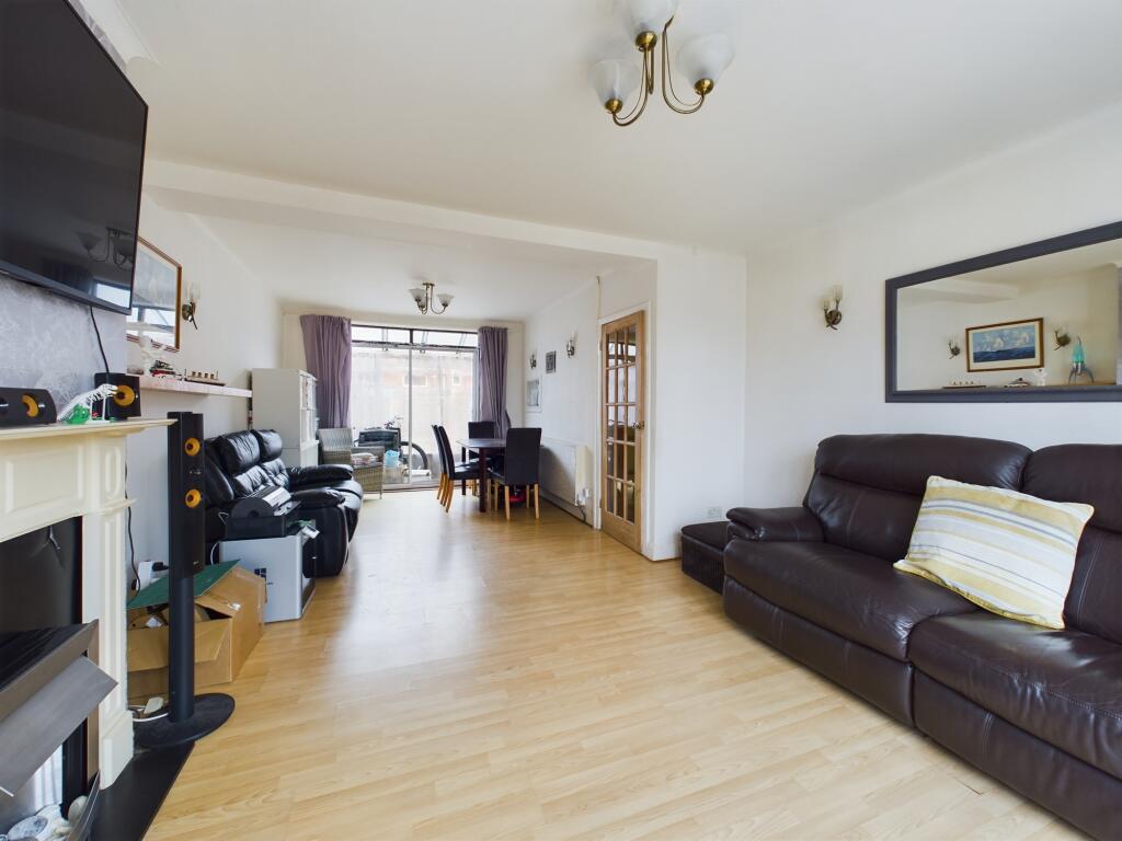 CAM05192G0-PR0004-STILL002