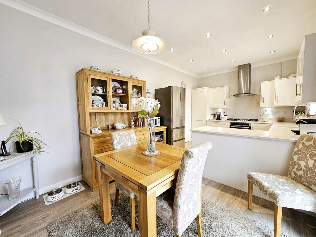 86966995-09e5-4931-9490-2a821edcb961