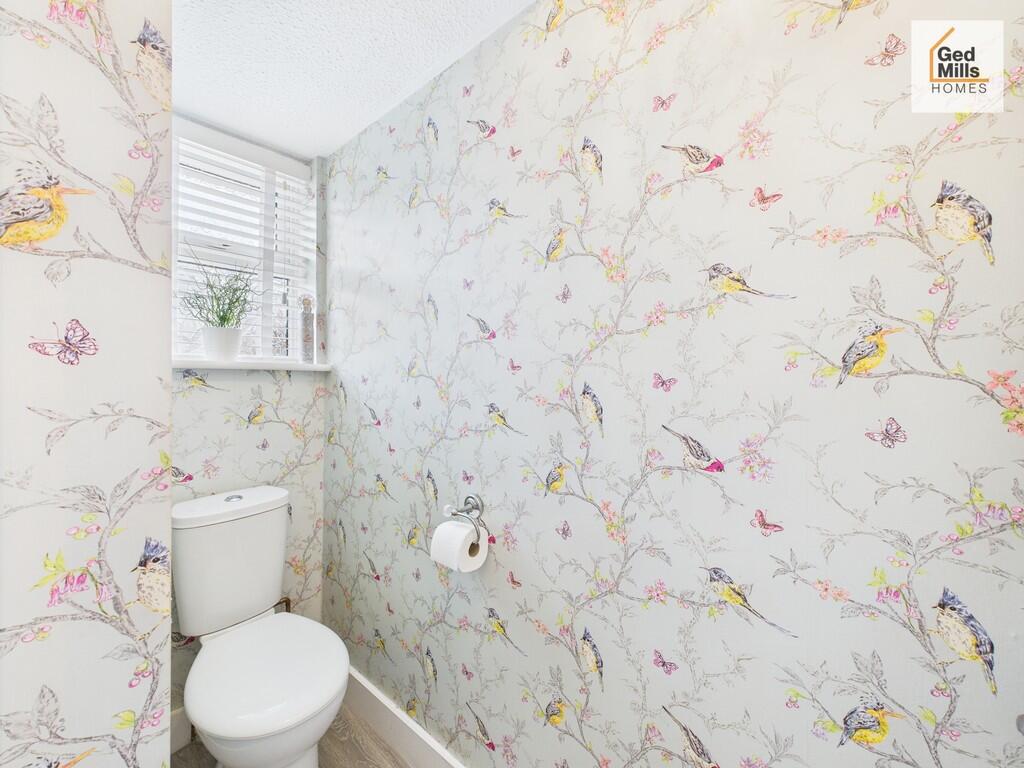 CAM04261G0-PR0090...