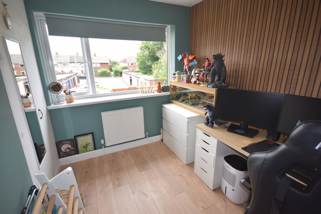 BEDROOM 3