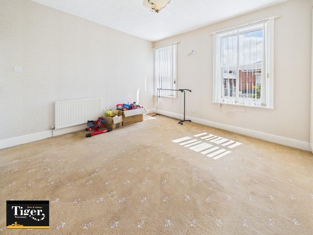 CAM02176G0-PR0659...