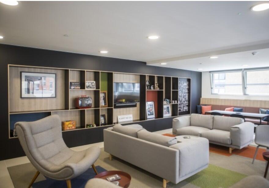 resident lounge