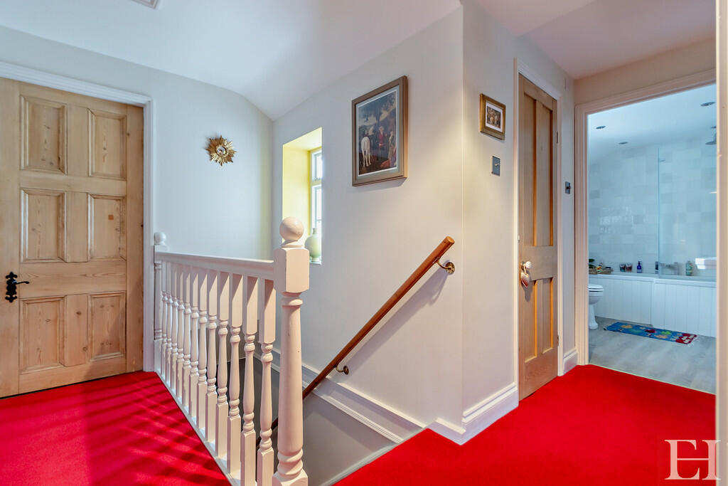 8623736-interiorW...