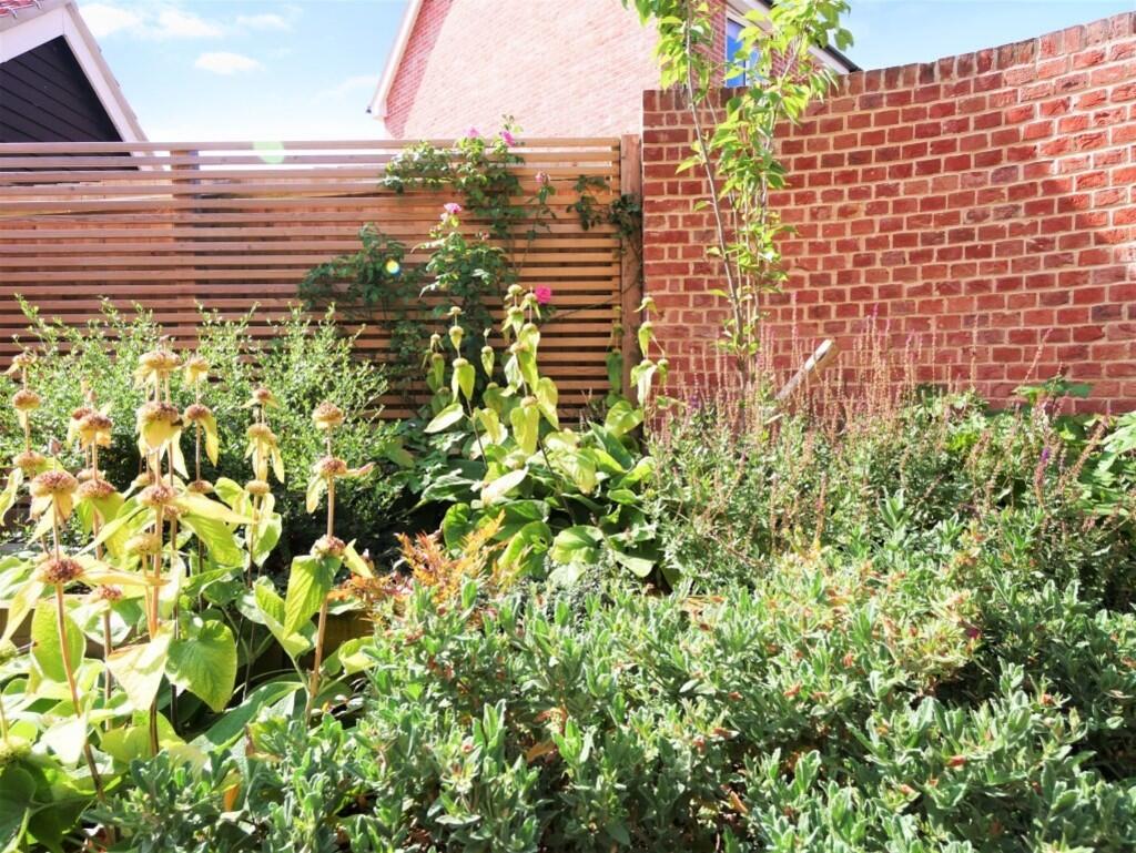 GARDEN5