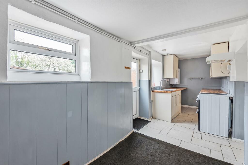 38 High Street, Paulerspury