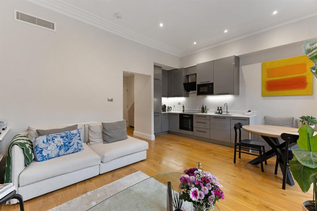 85407_Flat 2 15 Lanhill Road (6)_low.jpg