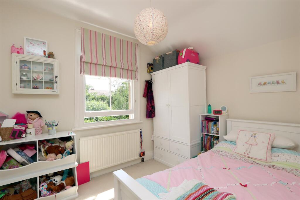 Bedroom3.JPG
