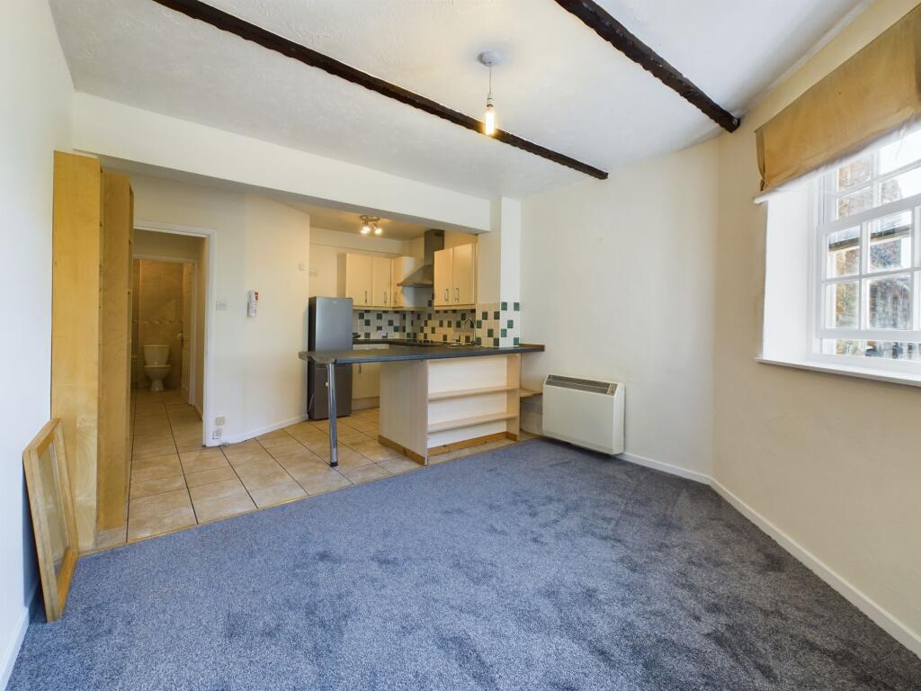 Kitchen/Living Room
