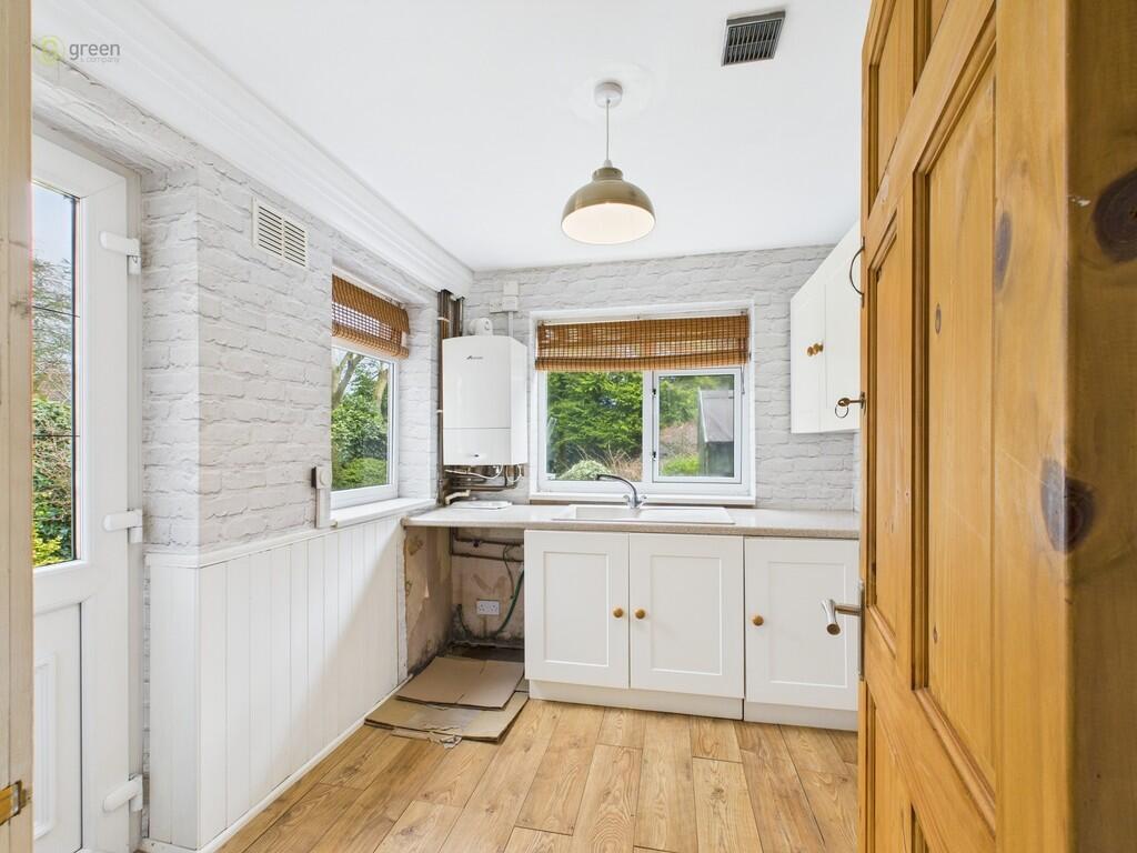 CAM03830G0-PR0125...