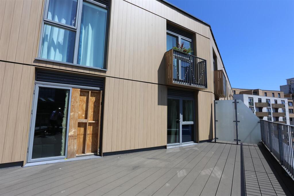 59 Pullman House new terrace 25 (5).JPG