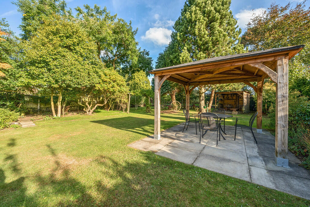 1358046-6-68d534e...