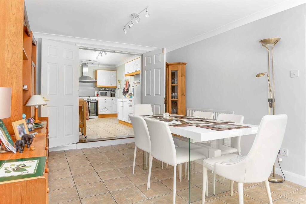 Mallards Dip, Badby Road West