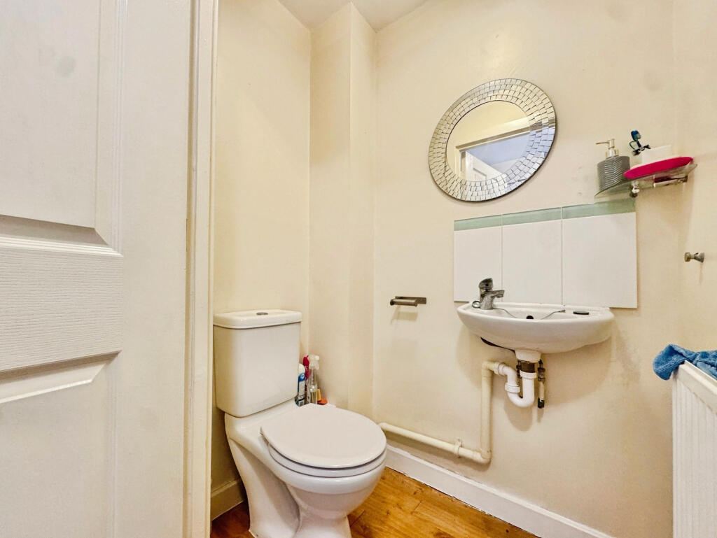 28 Lathkill Street, Market Harborough, LE16 9EY