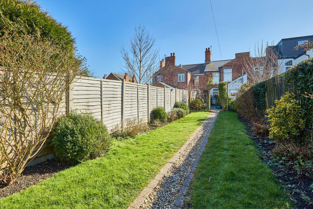 Edward Knight 202...