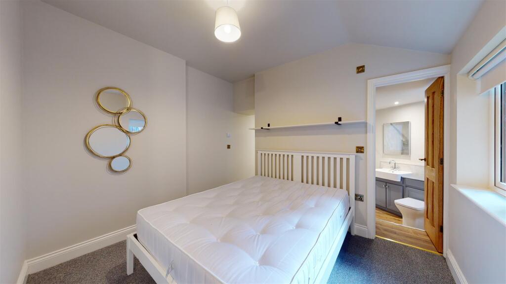High Street 3a Bedroom Two 2 (1).jpeg