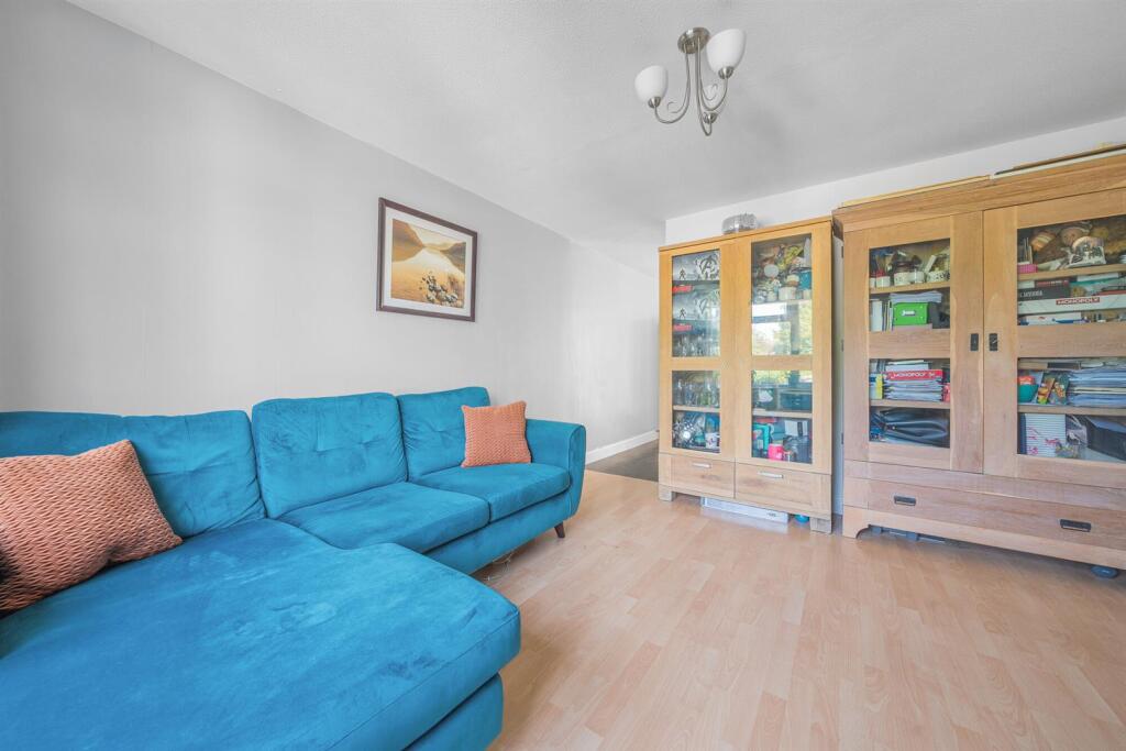 Sitting Room (3).jpg