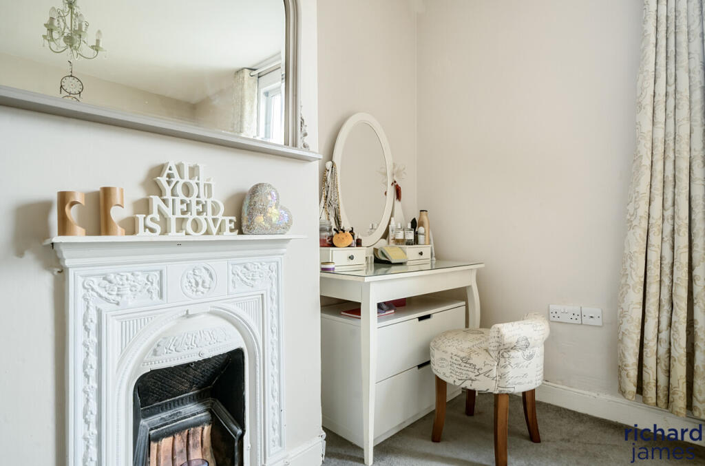 79b7218784204cc486f87582322ae33d