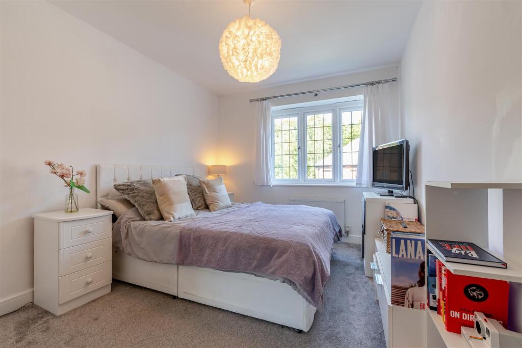 8662819-interior38.jpg