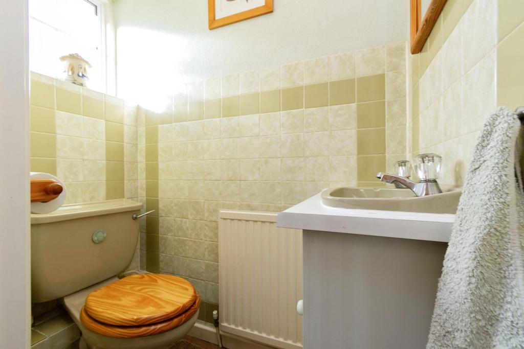 Cloak Room