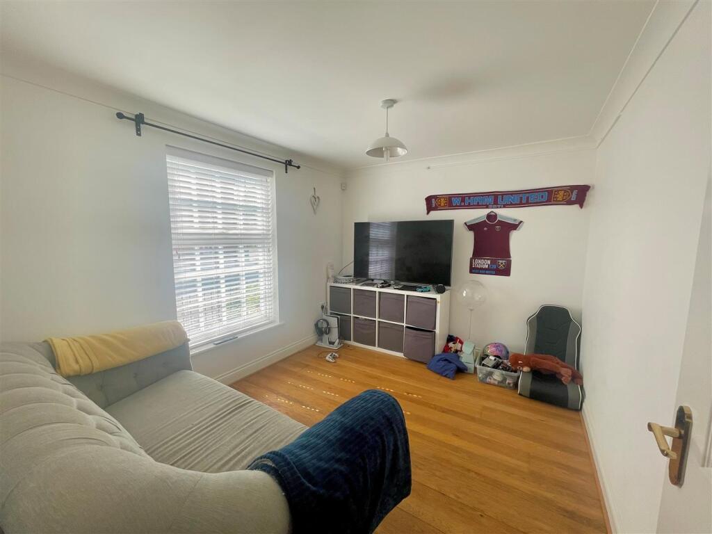 Dining Room.jpg
