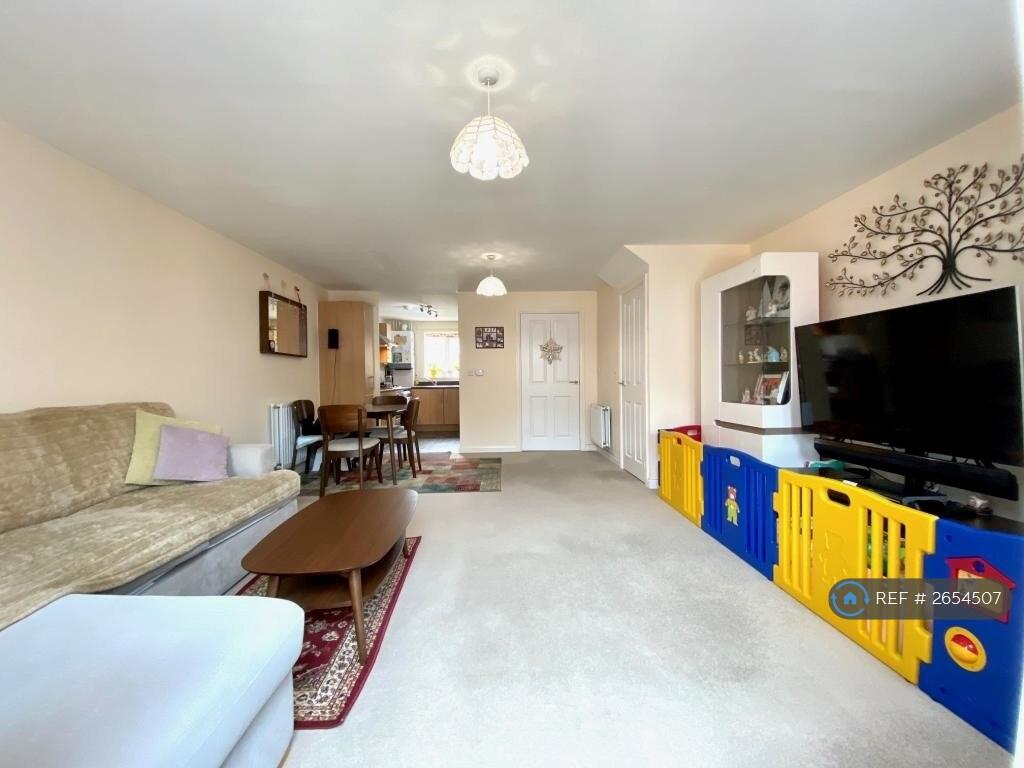 Lounge / Dinning Area