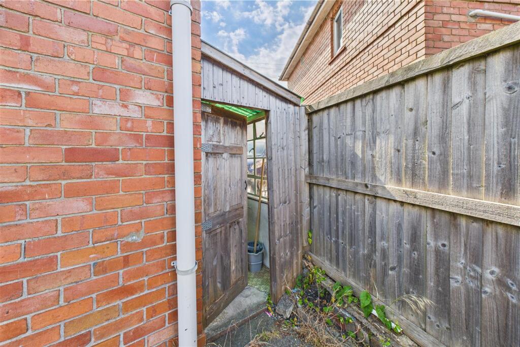 143 Salcombe Road, Knowle, Bristol BS4 1AB | Freeh