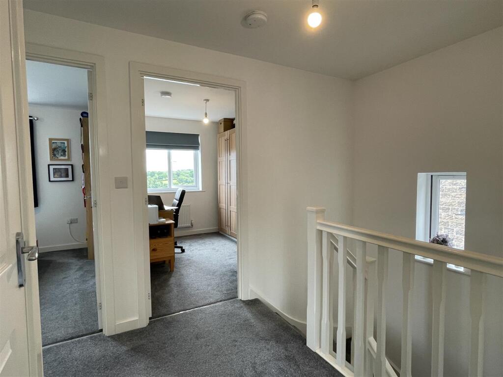 44 Tasker Way Photo-Landing 1.jpg