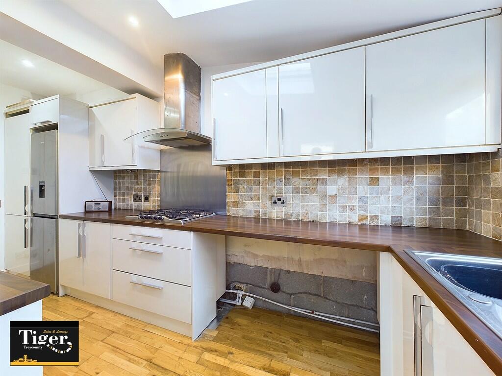 CAM03440G0-PR0252...