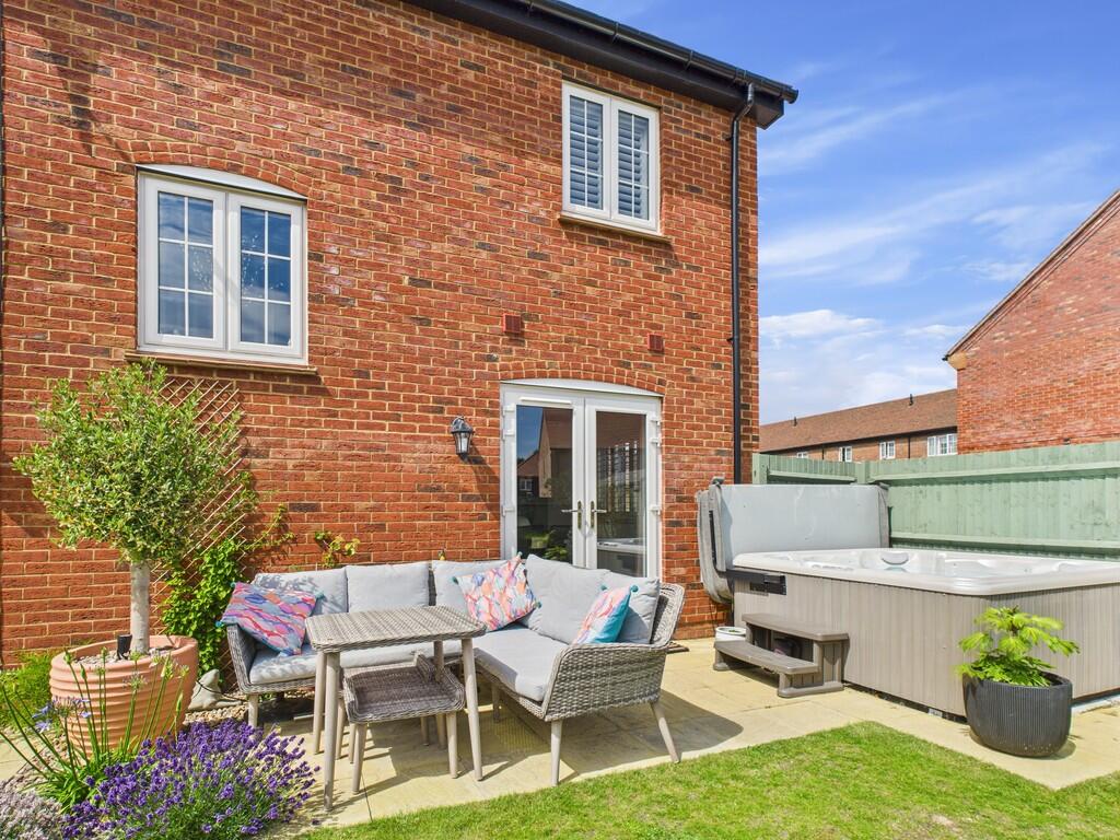 CAM05068G0-PR0038...