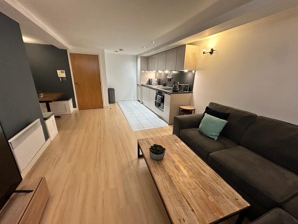 Lounge Kitchen